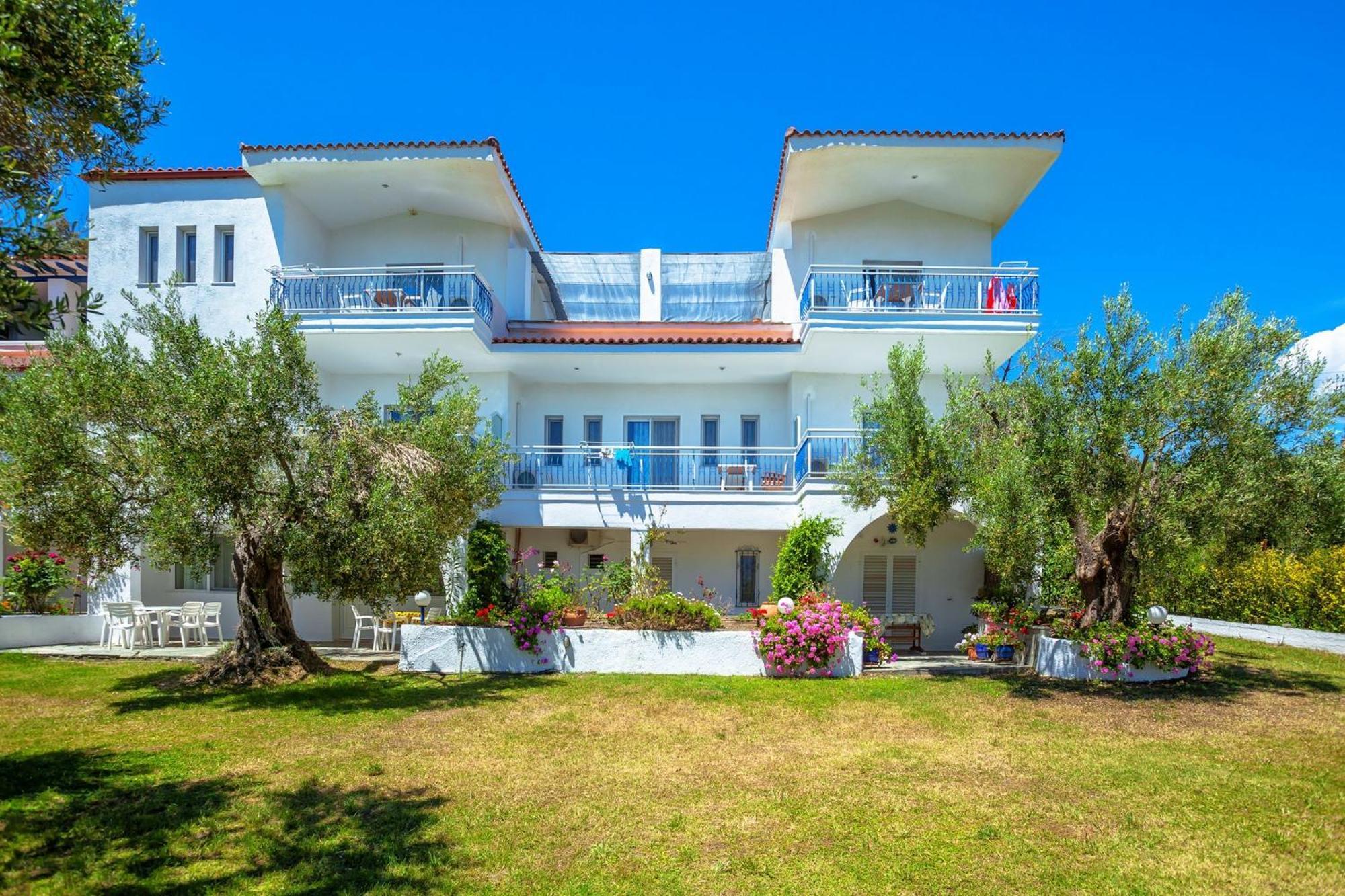 Xenios Faros Apartments Possidi Exterior photo
