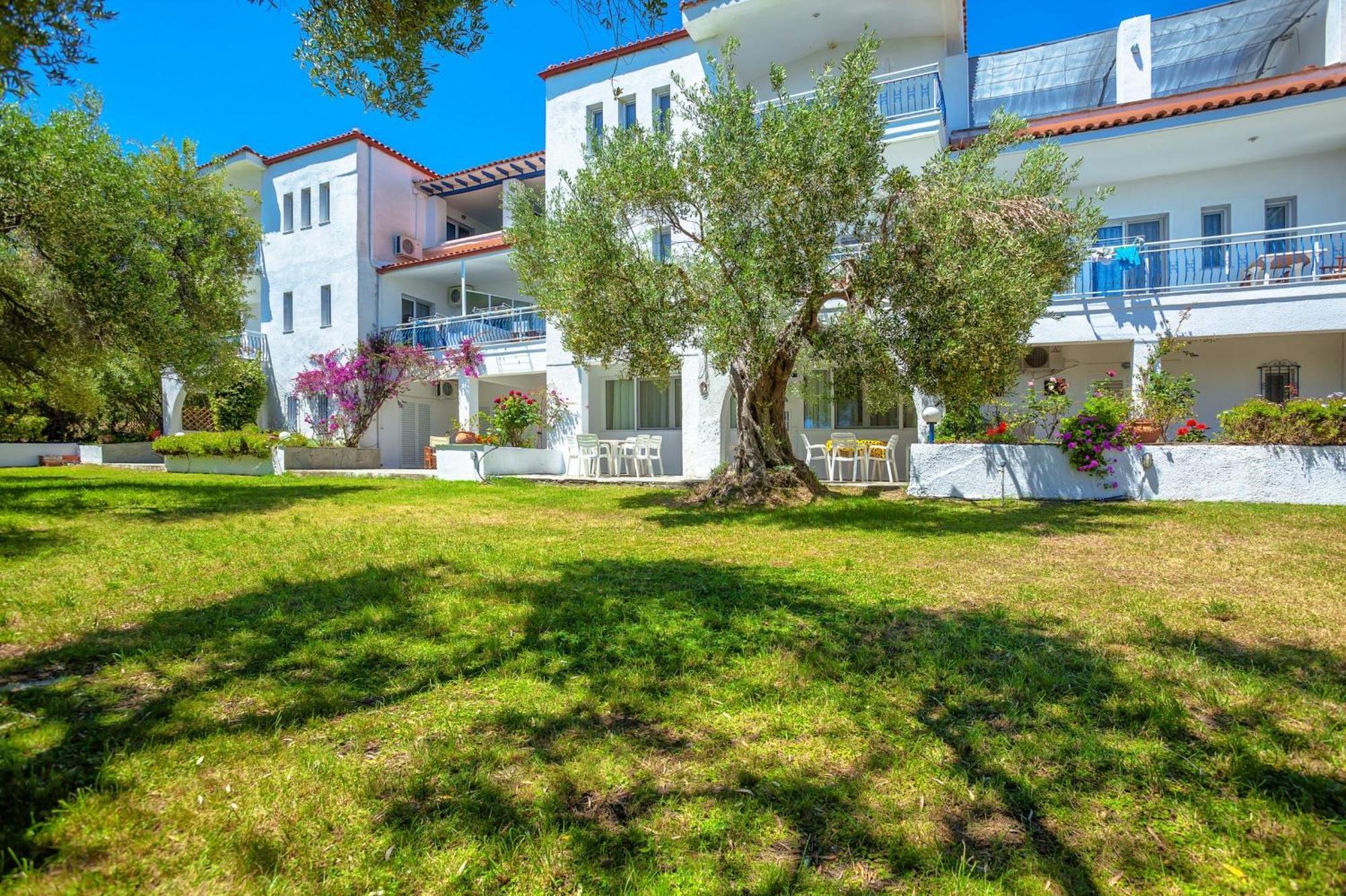 Xenios Faros Apartments Possidi Exterior photo
