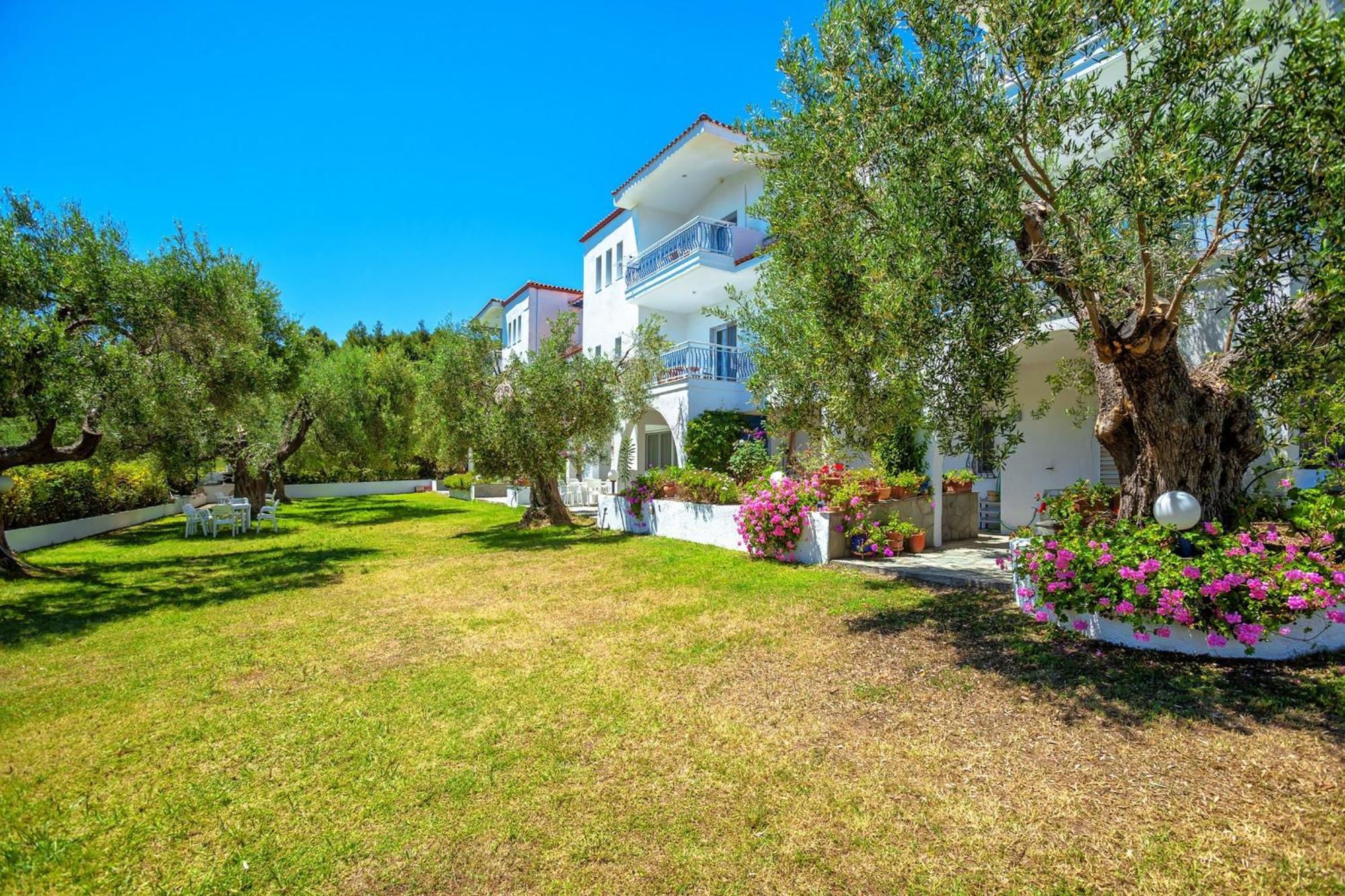Xenios Faros Apartments Possidi Exterior photo